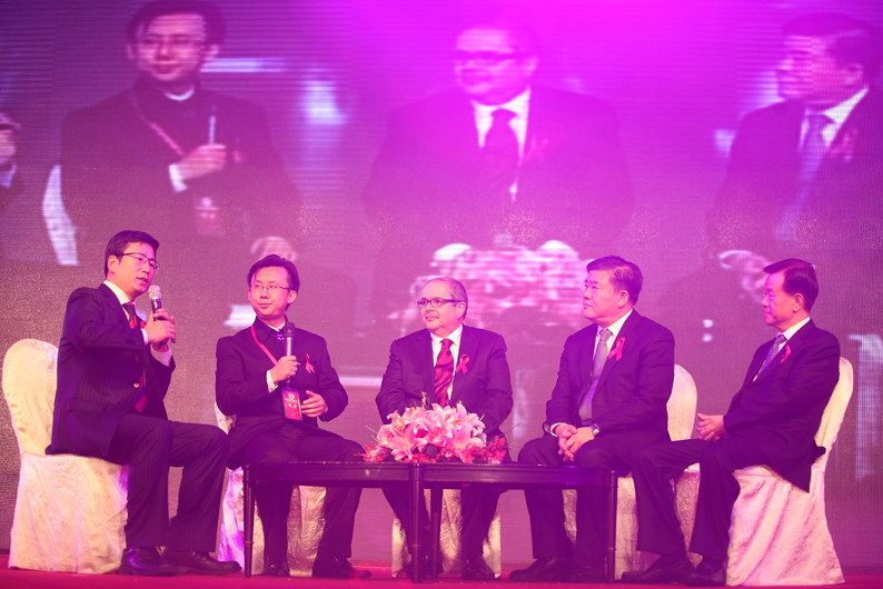 紅動中華 善行天下&mdash;&mdash;&mdash;&mdash;2012年世界艾滋病日主題慈善晚會