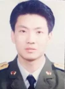 開業慶典:都是要照鏡子整一整