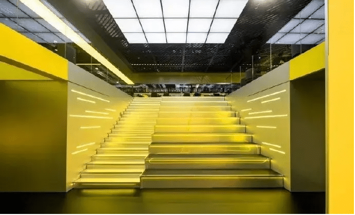 上海車展路特斯展臺活動現場