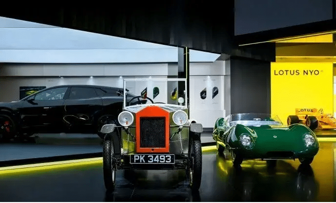 上海車展路特斯展臺活動現場