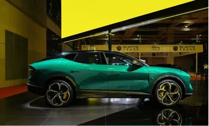 上海車展路特斯展臺活動現場